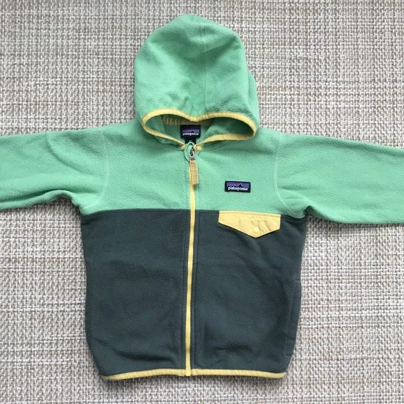 Patagonia Fleece Jacket (size 3T) Jackets & Coats